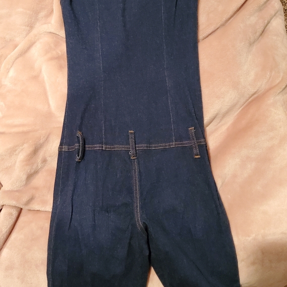 Frankie b Denim jumpsuit zip front - Picture 4 of 4